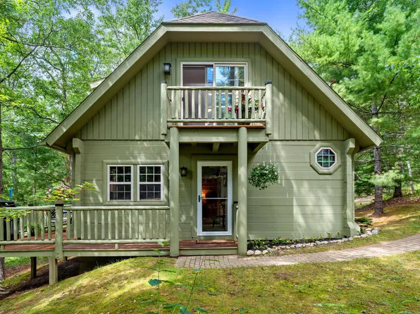 840 Golf Cottage Dr, Lewiston, MI 49756