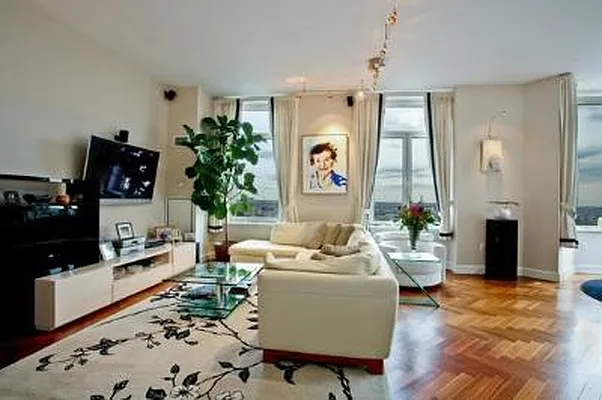 Sold by Corcoran | media 33