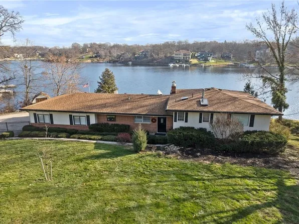 7905 NW Potomac Ave, Weatherby Lake, MO 64152