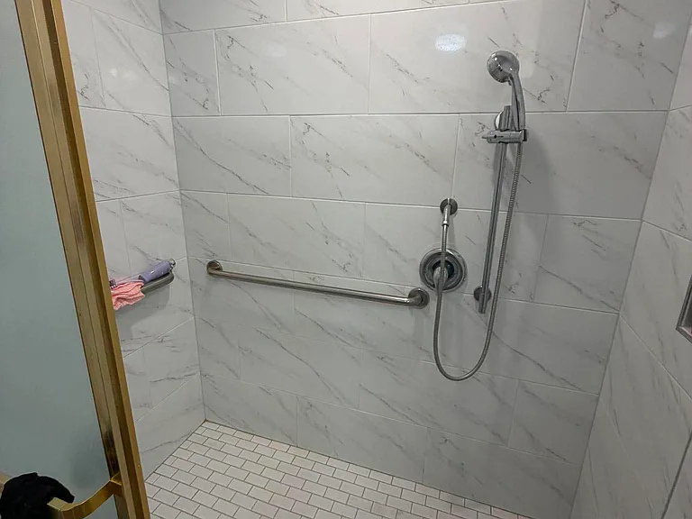 3105 Walton Ave #D — Photo 6