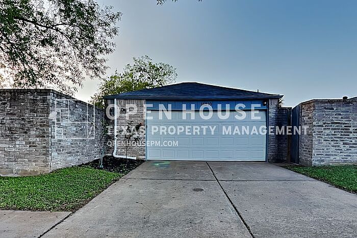 1st image of 16210 Grassy Creek Dr
