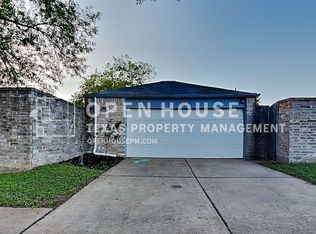 16210 Grassy Creek Dr, Houston, TX 77082