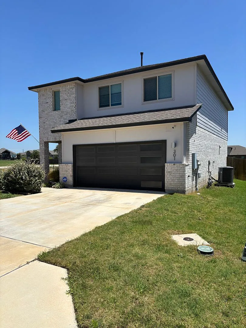 4 Bedroom 2.5 Bathroom Georgetown Home: Tres Tierras Subdivision — Photo 3