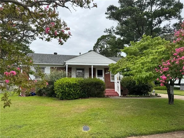416 Concord Rd, Portsmouth, VA 23701
