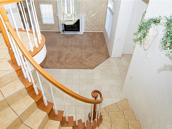 2nd image of 24016 Jonquil Cir