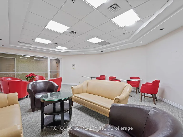1001 Bay St #809 — Photo 14