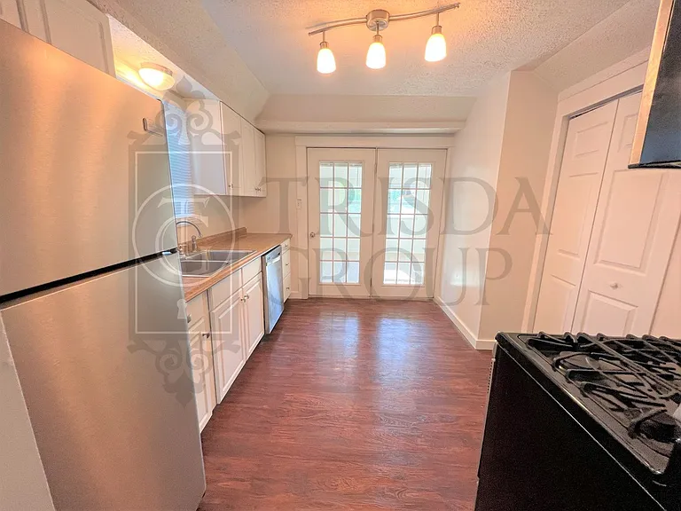 618 Southern Ave — Photo 26