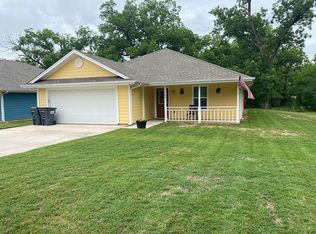 100 Birdsong Ct, Glen Rose, TX 76043