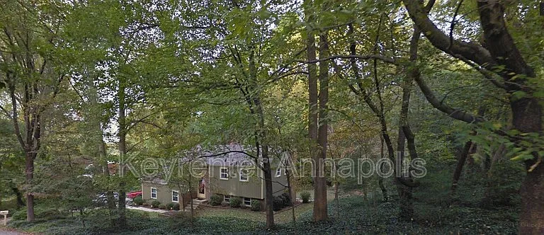 1911 Fohner Pl — Photo 2