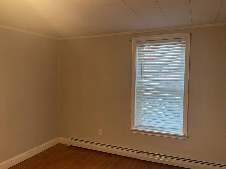 91 Van Dam St #4 — Photo 6
