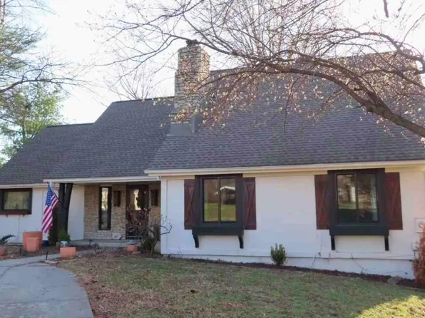 4811 Lees Summit Rd, Kansas City, MO 64136