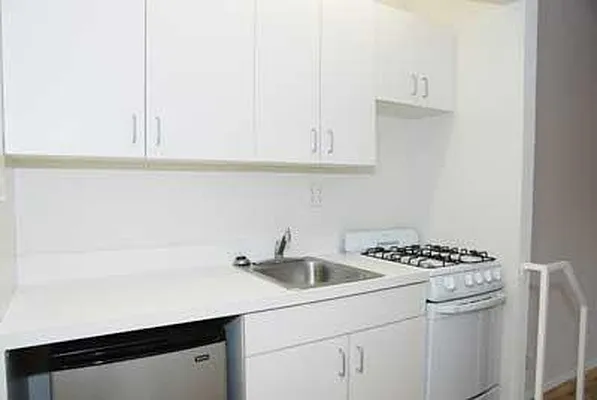 Rented by Buchbinder & Warren | media 13