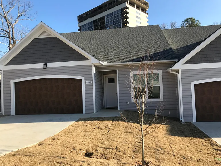 4700 Randolph Rd — Photo 17