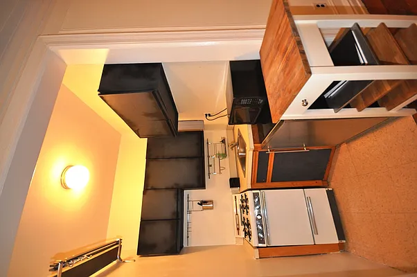 Rented by Corcoran | media 21