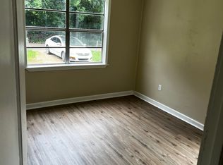 3327 Enochs St, Jackson, MS 39213