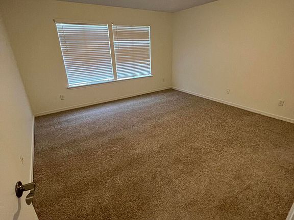 3rd image of 4173 Rollingwood Ct