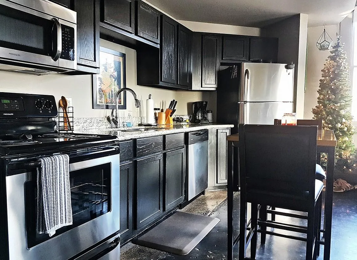 Nueces Lofts — Photo 1