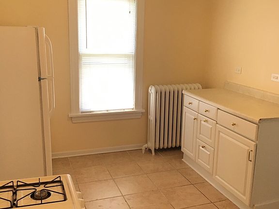 5th image of 844 S McAlister Ave #2