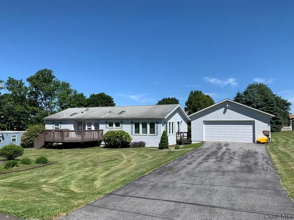 425 Bob St, Johnstown, PA 15904