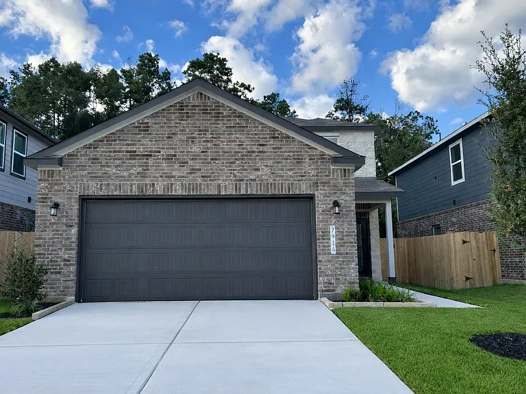 7914 Alset Dr — Photo 2