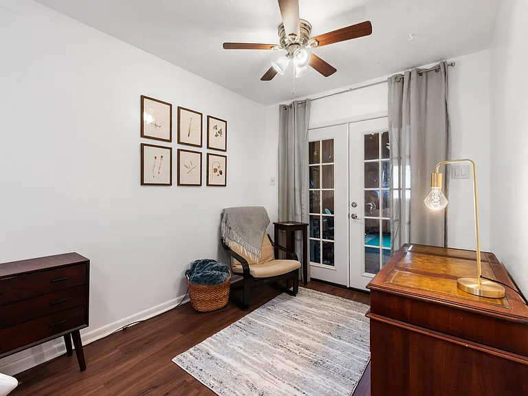 2907 Broadmoor Dr — Photo 32