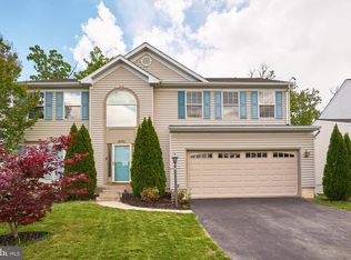 20952 Hollyberry Ct, Ashburn, VA 20147