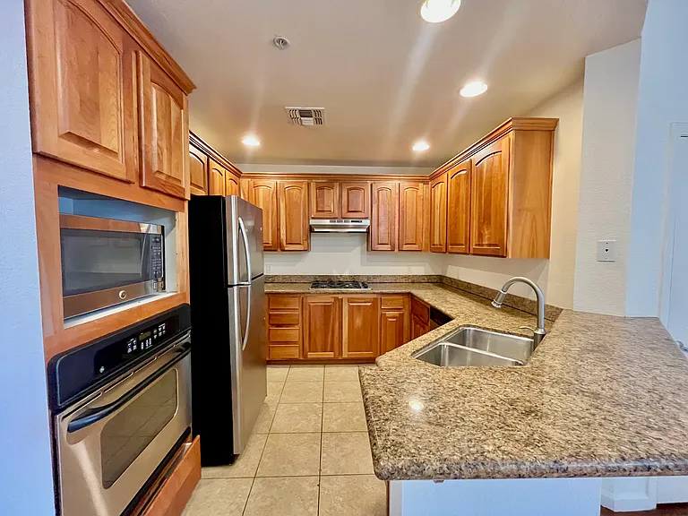 15 E Agate Ave #407 — Photo 5