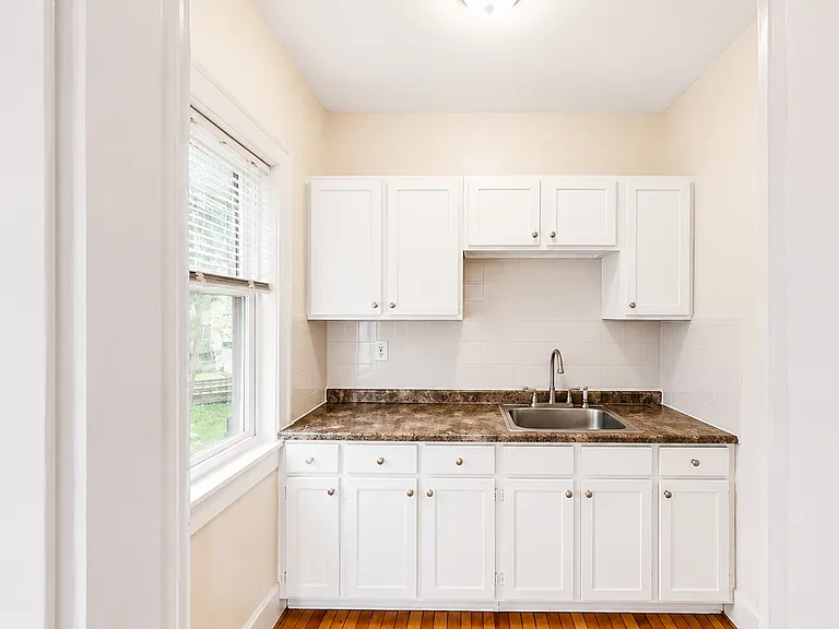 50 Willowwood St #33 — Photo 10