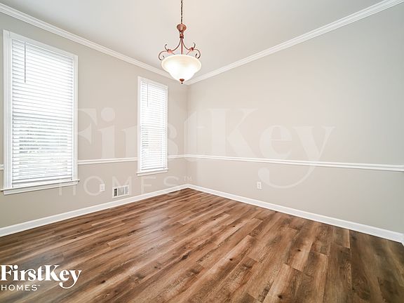 4th image of 110 Westbrook Way