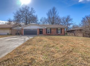 2305 Columbus St, Muskogee, OK 74401