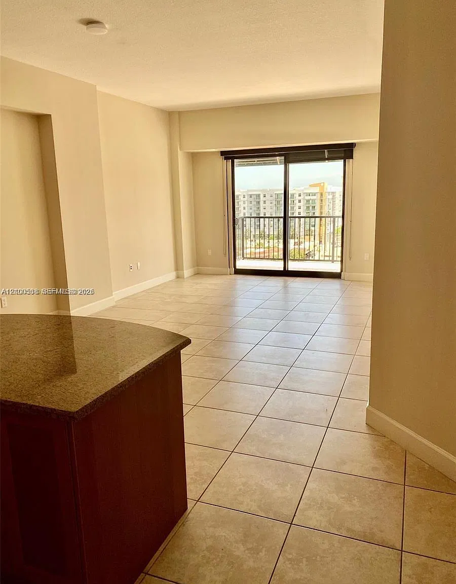 55 Merrick Condo — Photo 3
