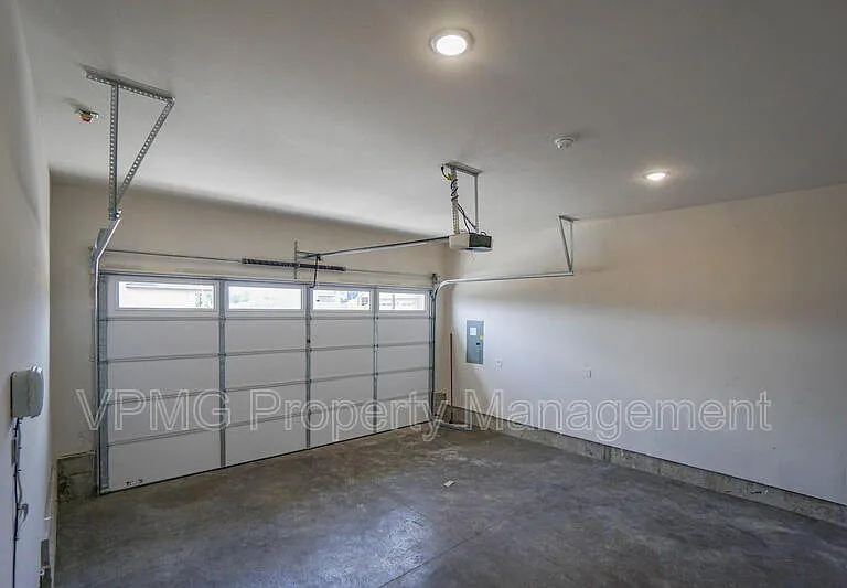 2347 E Otter Loop — Photo 33