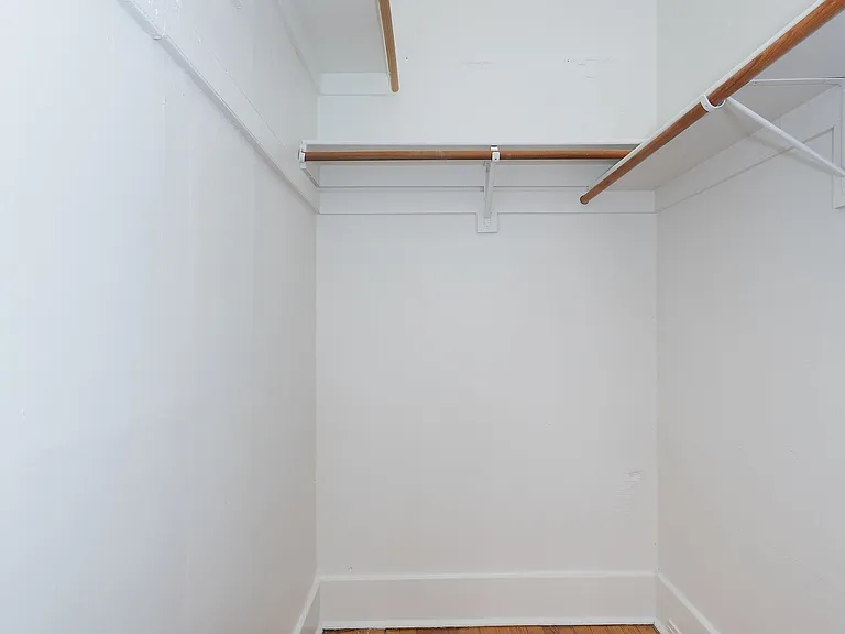 Wolcott Apartments — Photo 7