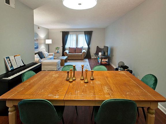 4th image of 1815 Gardiner Ln APT A13