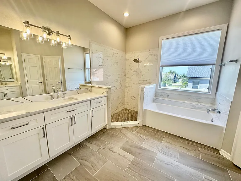 916 White Oak Way — Photo 10