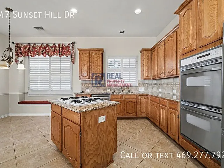 947 Sunset Hill Dr — Photo 12