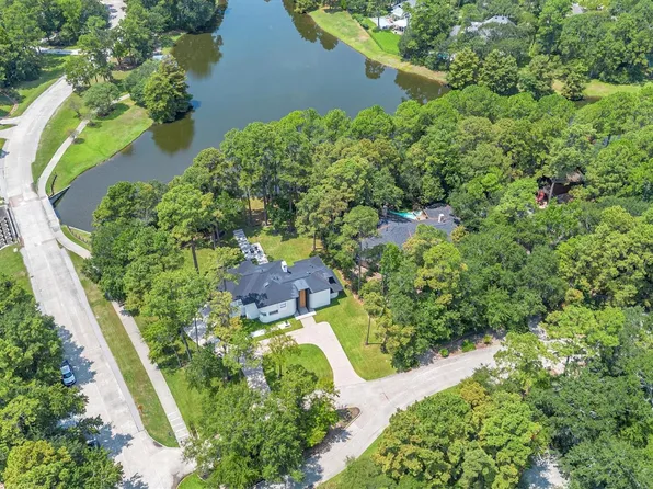 1 E Wedgewood Gln, Spring, TX 77381