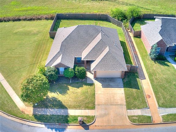 3rd image of 8004 NW 158th St