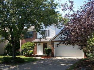 1475 Kelly Green Dr, Ann Arbor, MI