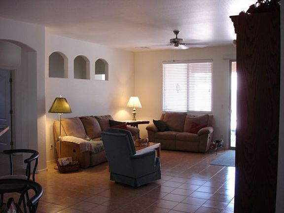 5th image of 926 E Cierra Cir