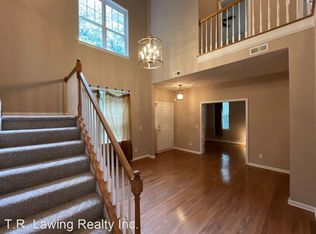 17075 Commons Creek Dr, Charlotte, NC 28277