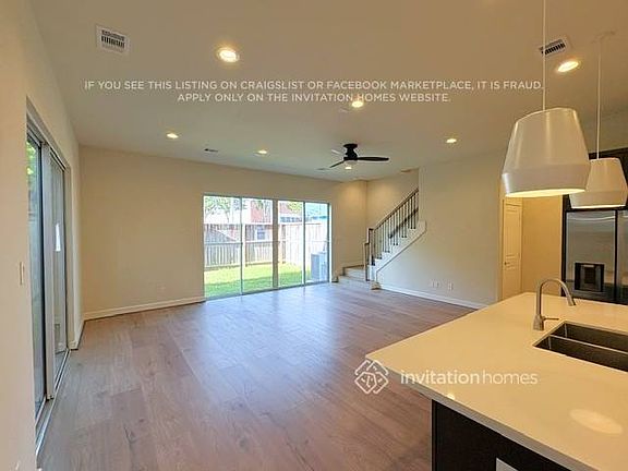 4th image of 10418 Executive Lake Dr