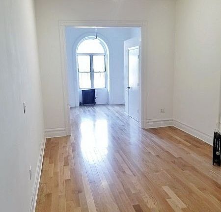 5th image of 626 E 14th St #4