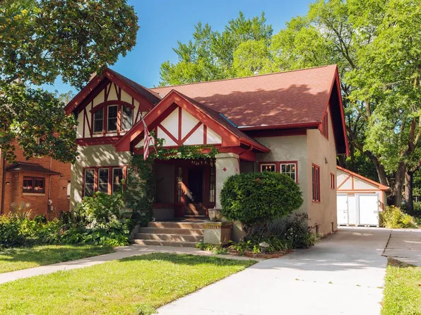 559 North 67th STREET, Wauwatosa, WI 53213