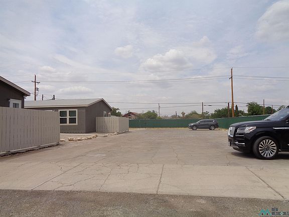 3rd image of 1210 W Mermod St