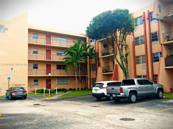 13715 Kendale Lakes Cir APT A-107, Miami, FL 33183