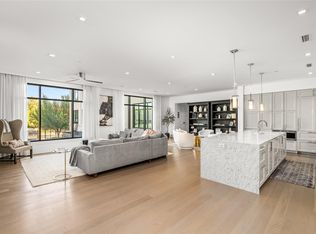 6017 Memorial Dr #202, Houston, TX 77007