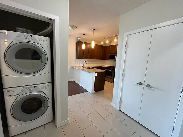 280 Ross Dr — Photo 12