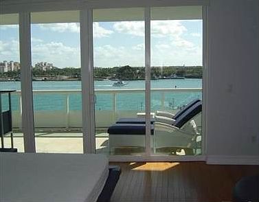 3rd image of 1000 S Pointe Dr 503 #503