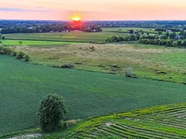 W11851 State Road 16 #&-60, Columbus, WI 53925